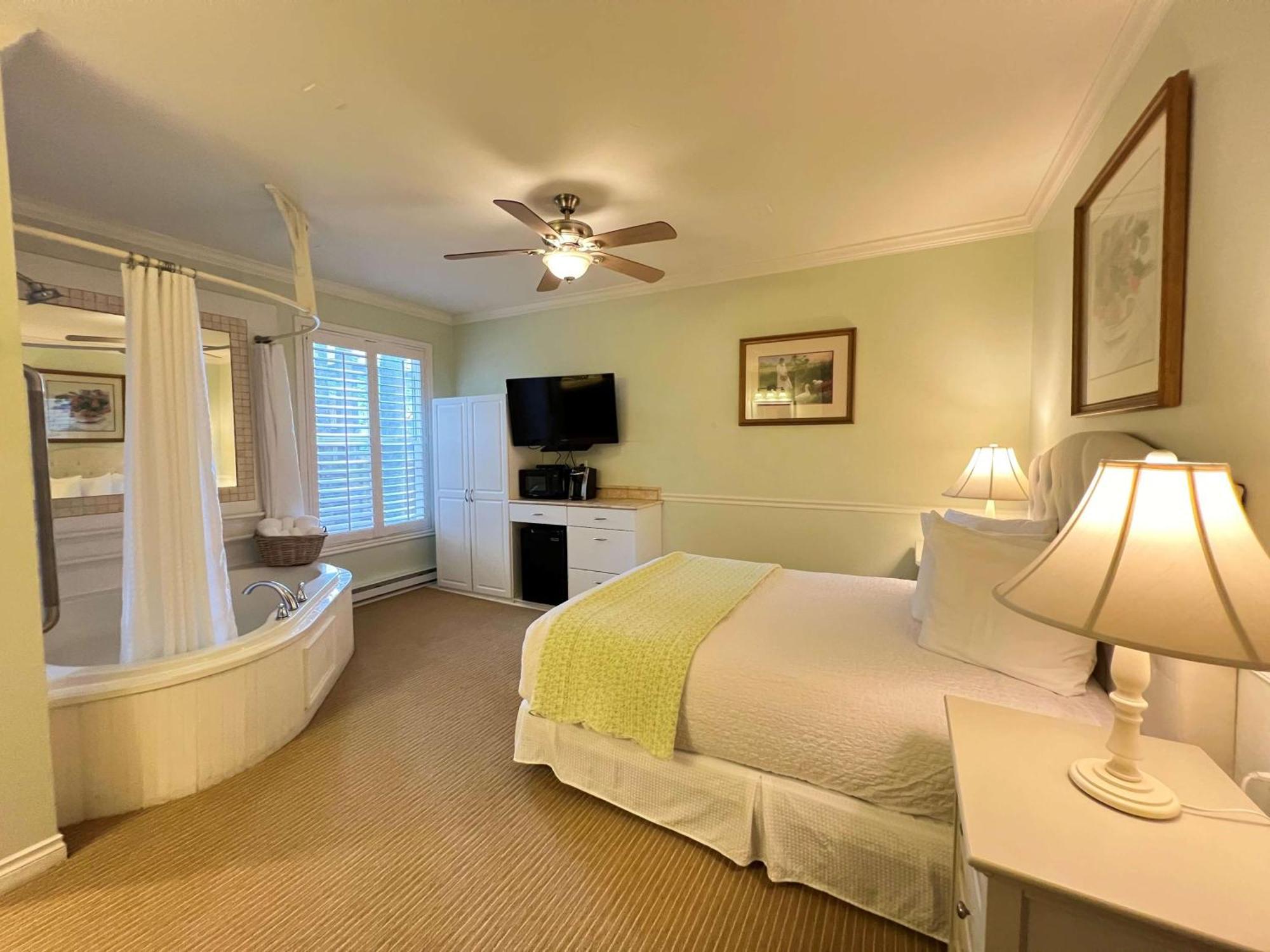 Best Western Grandma'S Feather Bed Mendenhaven Exterior photo