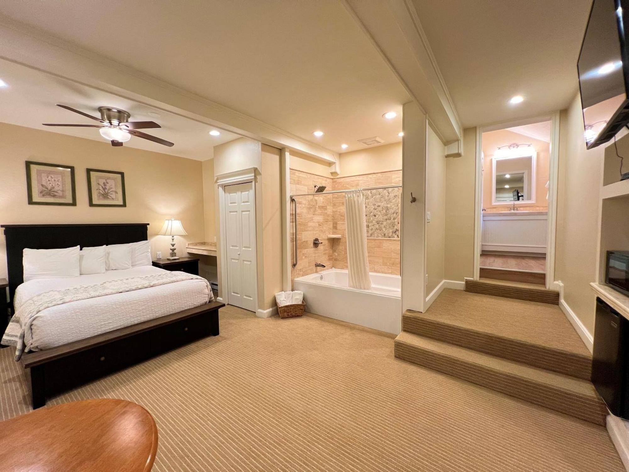 Best Western Grandma'S Feather Bed Mendenhaven Exterior photo